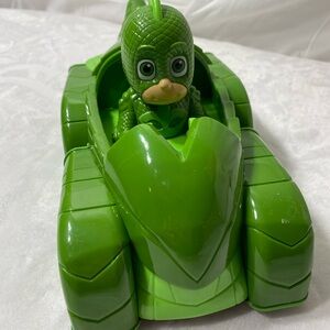 Green Action Figures Playset with Glossy Finish